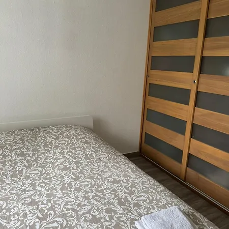 Privee Geneve Frontiere Oda ve Kahvaltı Saint-Julien-en-Genevois